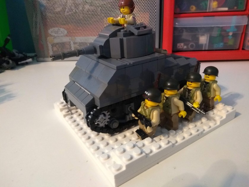 lego M4 Sherman tank