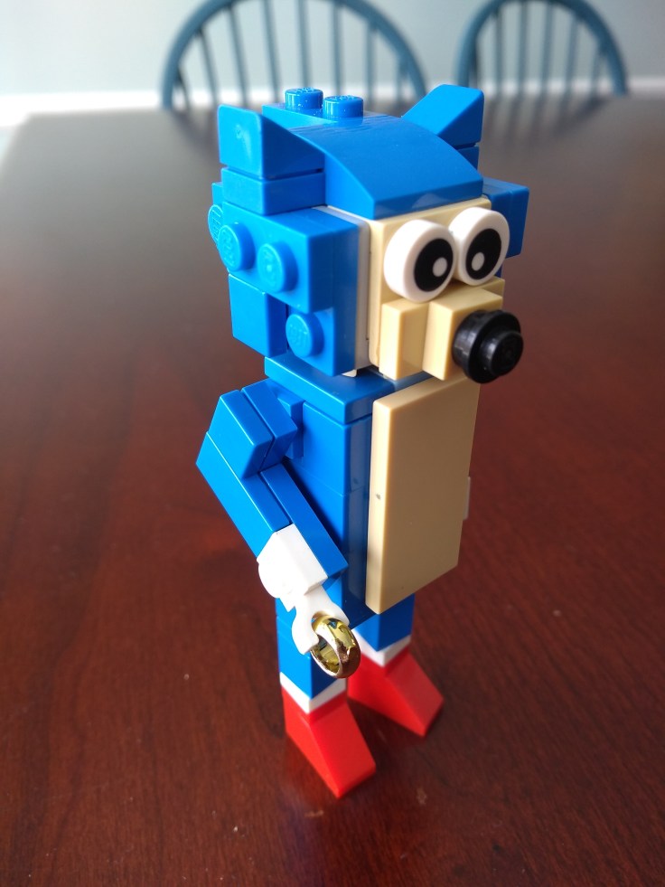 lego sonic holding gold ring