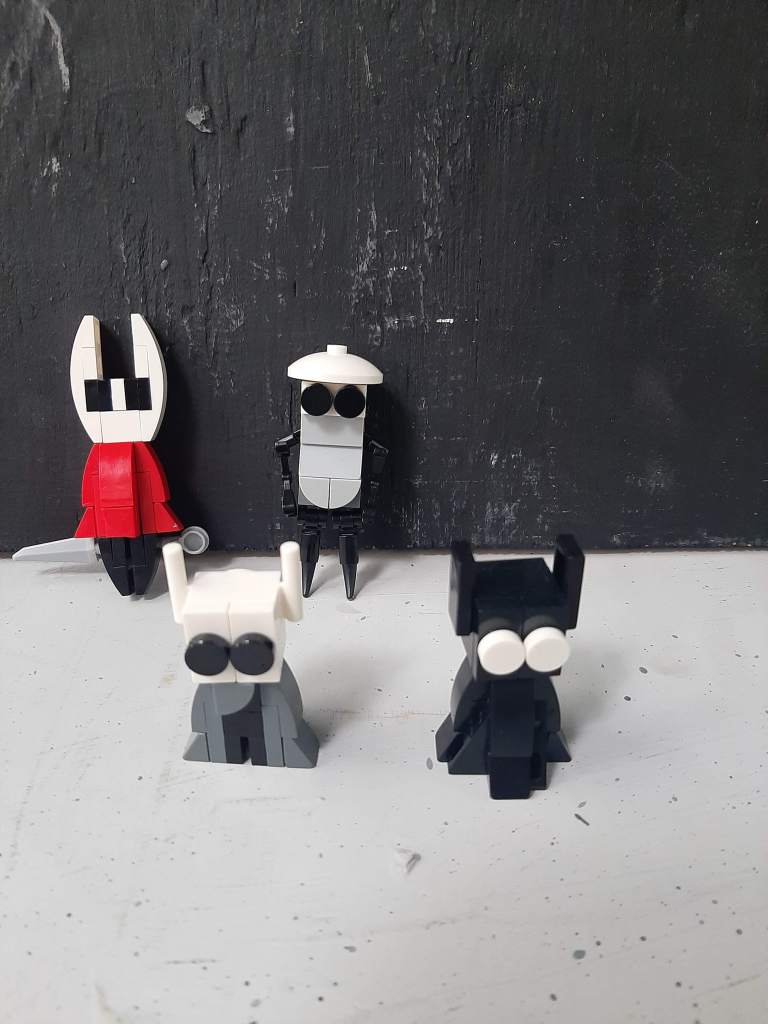 lego hollow knight figures 